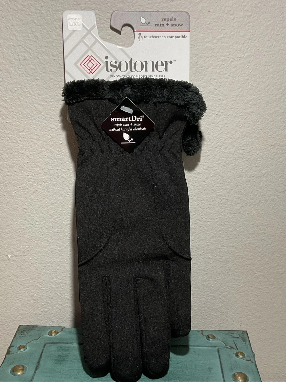 isotoner Women's Black SmartDri Faux-Fur Cuff Touchscreen Gloves
